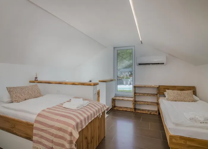 Ferienhaus Alexandra *